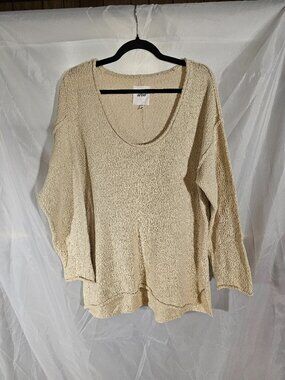 Aerie crewneck light weight creamy tan sweater. Size M. Like new